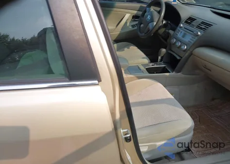 2011 Toyota Camry Le z USA, uszkodzony, nr VIN 4T1BF3EK0BU229272